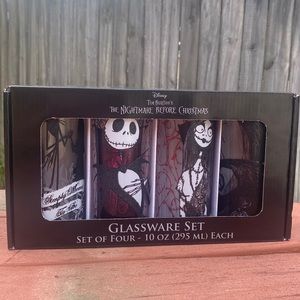 New The Nightmare Before Christmas Glassware Set
